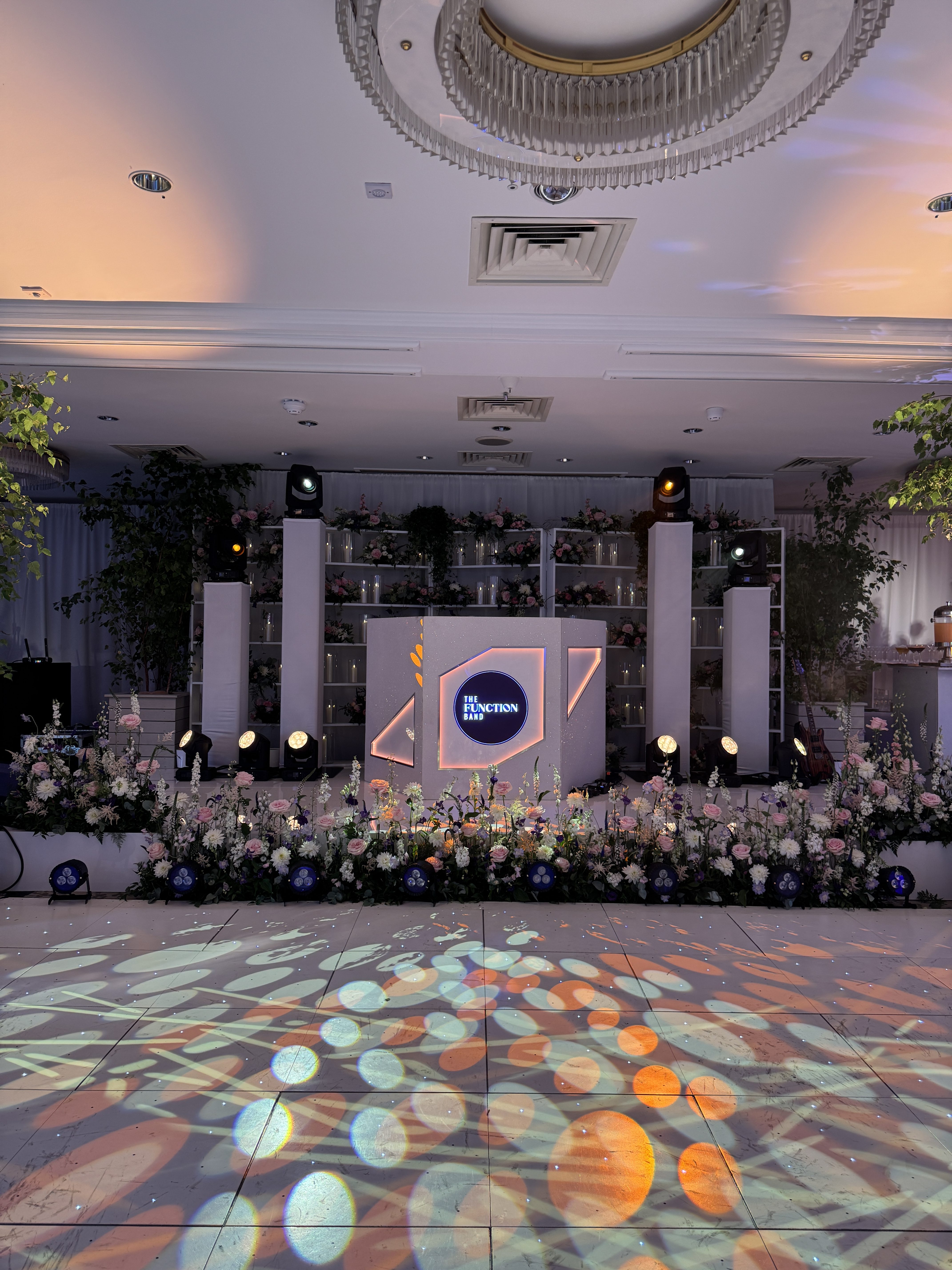 Eve & Chris – A Lion King Wedding